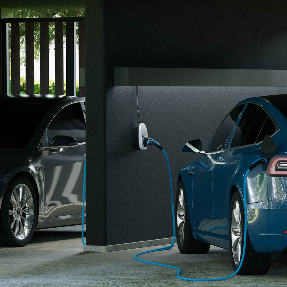 Wallbox go-e Charger Gemini 11 kW charges Tesla
